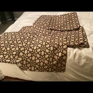 8 Ivory & Brown Cushion Covers w/ Zip Closure